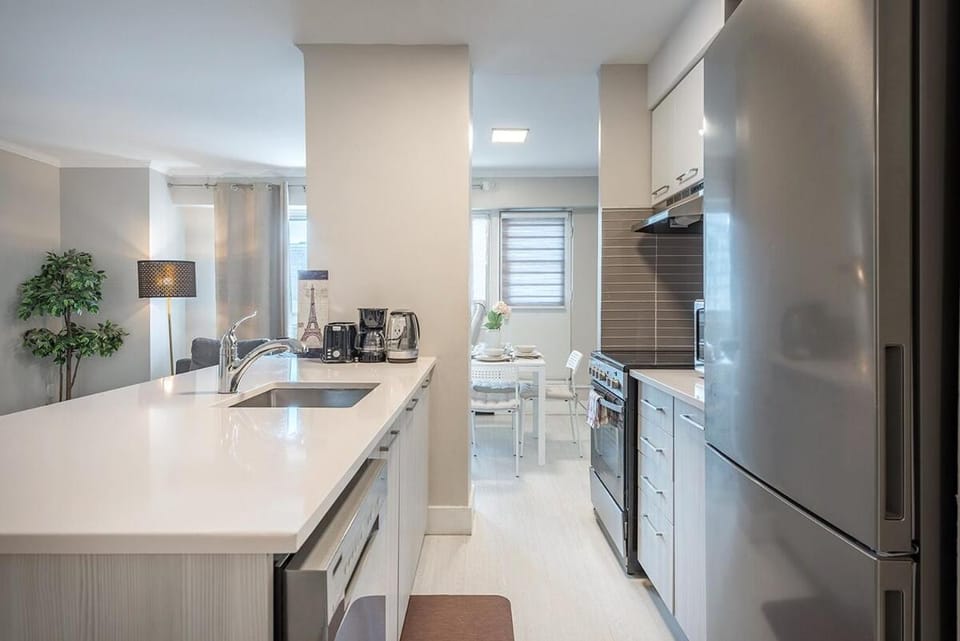 Cozy 1BR - Heart of Montreal Apartment in Montreal