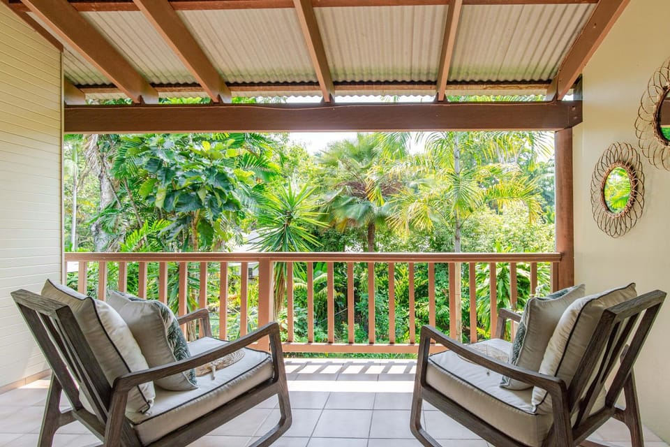 Treescape Hideaway Port Douglas - Near the beach Villa in Port Douglas