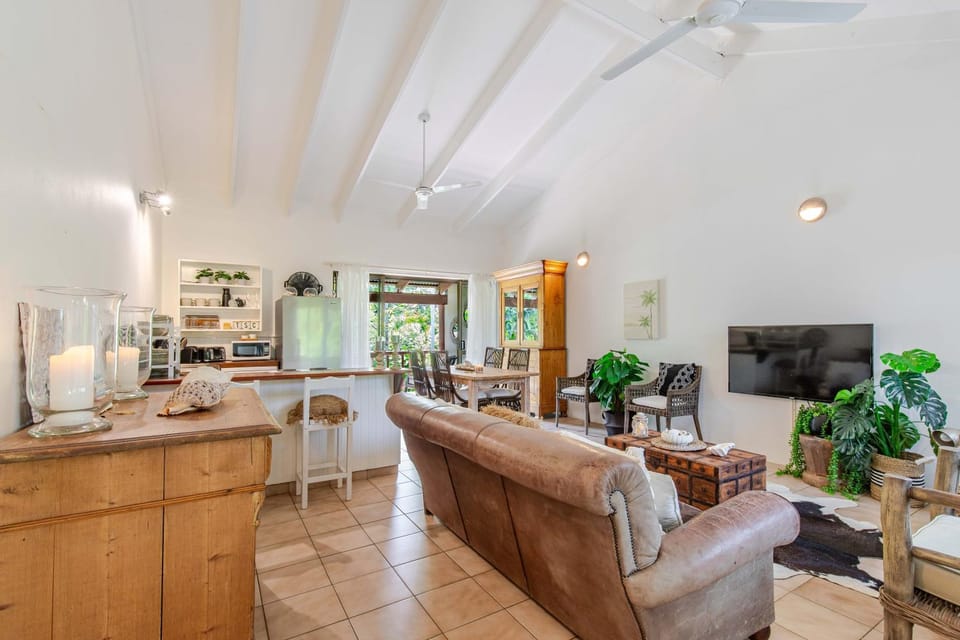 Treescape Hideaway Port Douglas - Near the beach Villa in Port Douglas