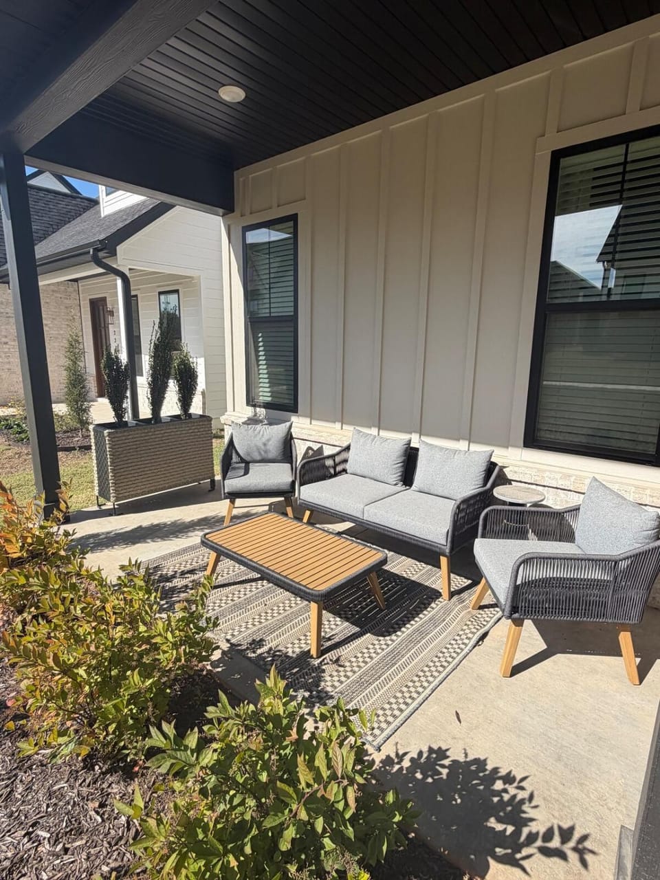 Patio, Seating area