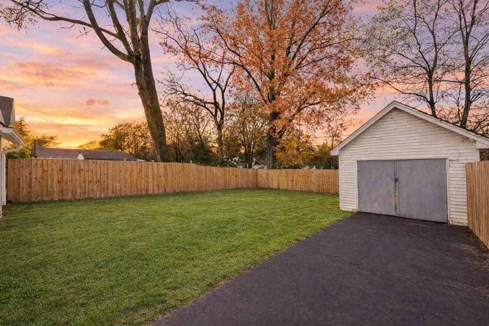 NEW Spacious Louisville Home with Backyard Oasis House in Jefferson County