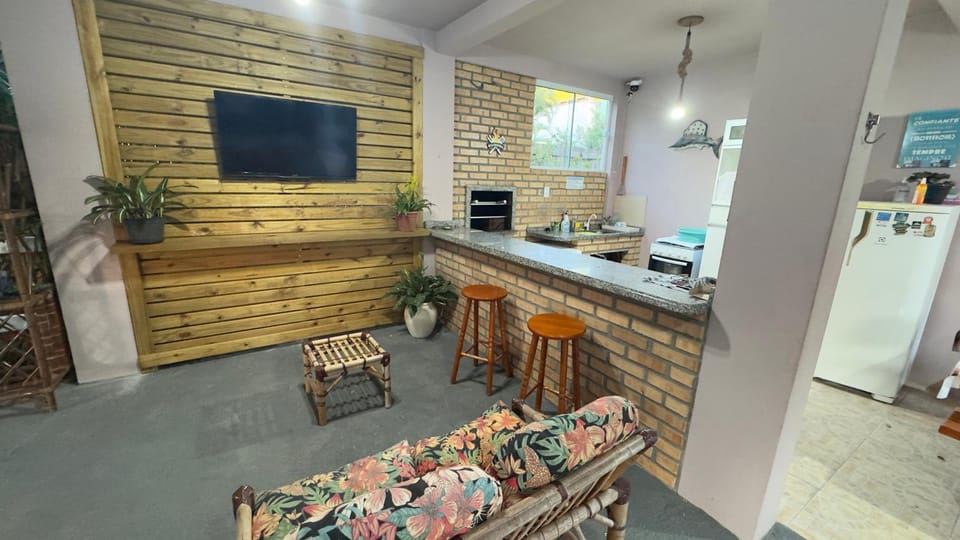 Communal lounge/ TV room, BBQ facilities