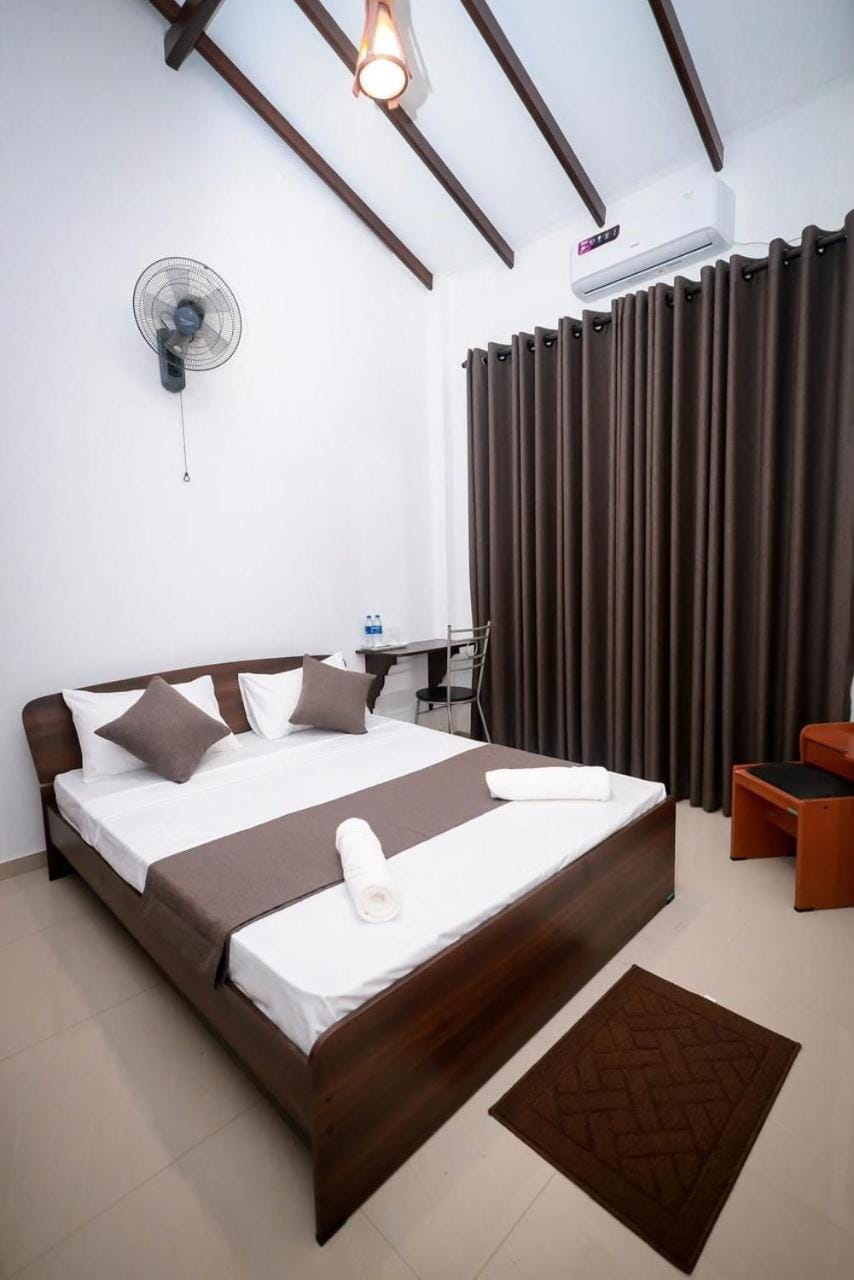Airways Hotel Villa in Dambulla