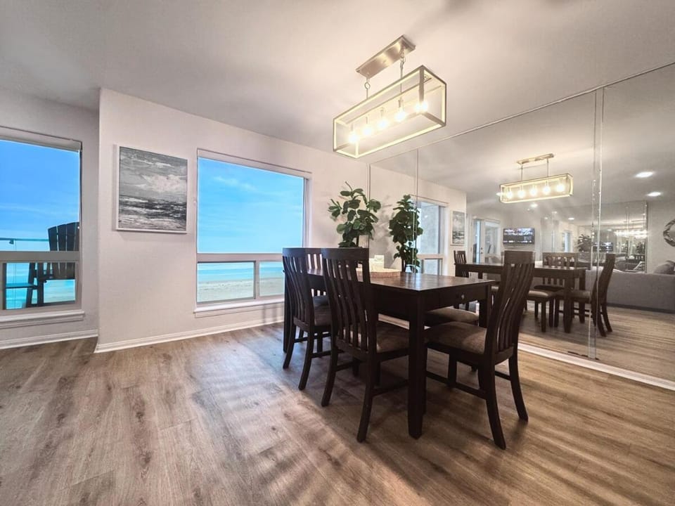 Natural landscape, Dining area, Sea view, Seasons, Sunset