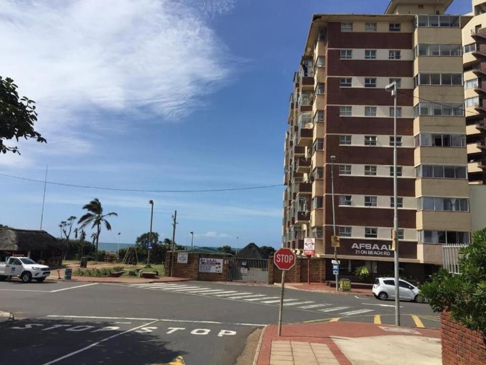 Property building, Location