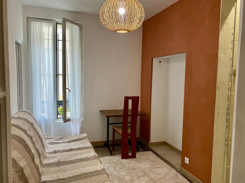 P3 centre des Arènes RDC Apartment in Nimes