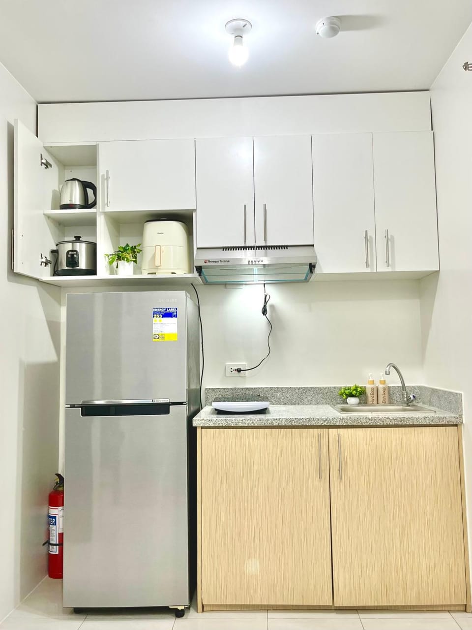 2BR Family Condo for 6pax near IT Park Budget Stay at Urban Deca Homes Banilad by Gerra unit Nathan Apartment in Cebu City