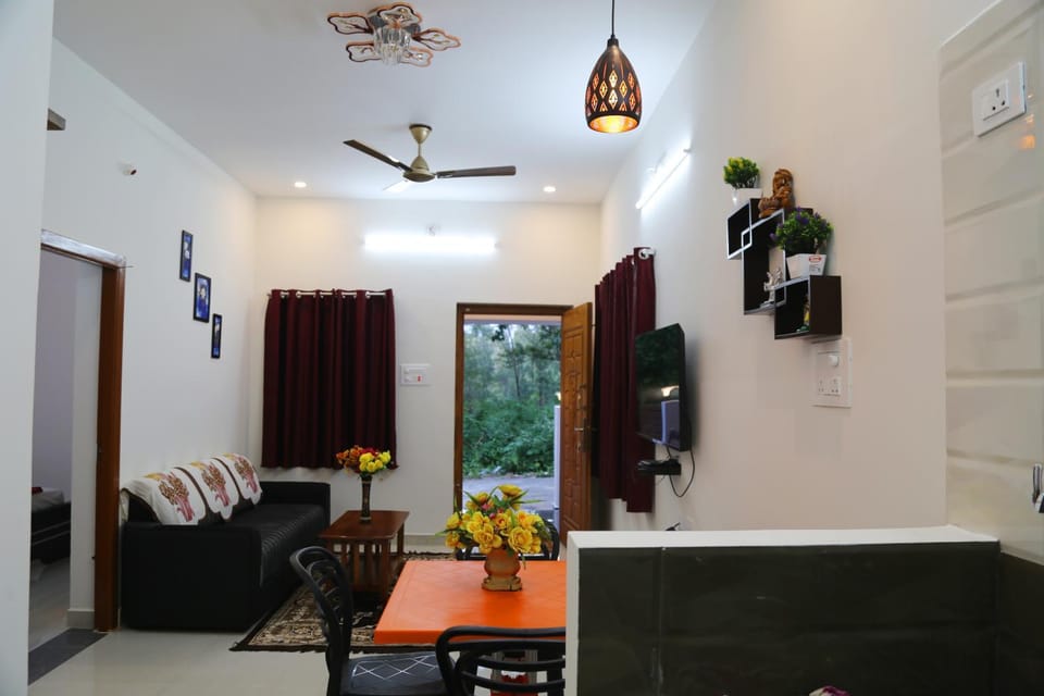 Go COOL-IN House in Yercaud
