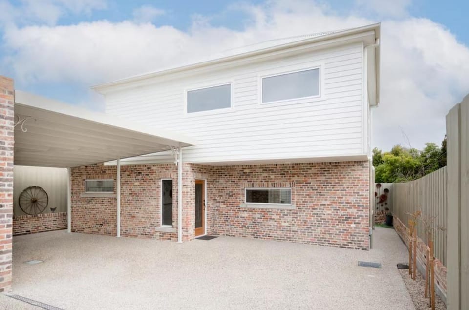 2 Houses, 1 Booking, Great Location House in Launceston