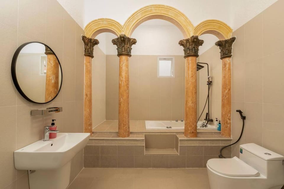 Bathroom, Public Bath