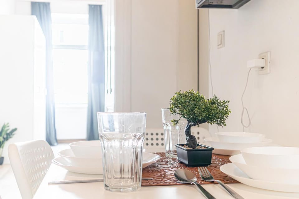 Bathroom, Dining area