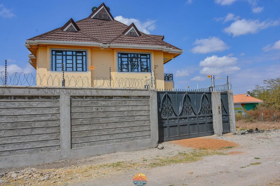 Mapozi Naye Bed and Breakfast in Kenya