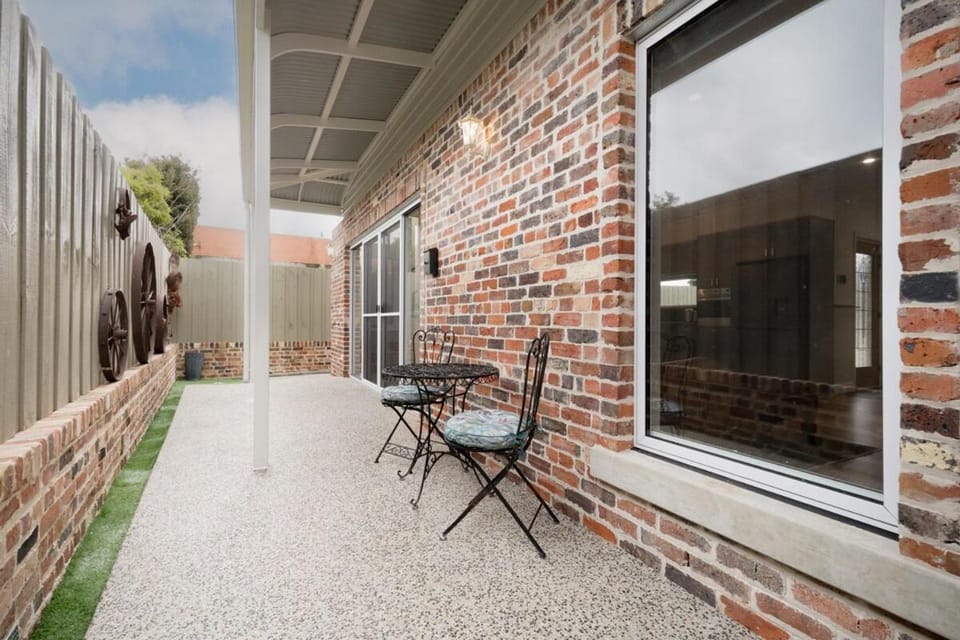 Pure Bliss - Comfort Delight House in Launceston