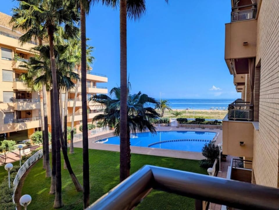 View (from property/room), Balcony/Terrace, Pool view, Sea view, Swimming pool
