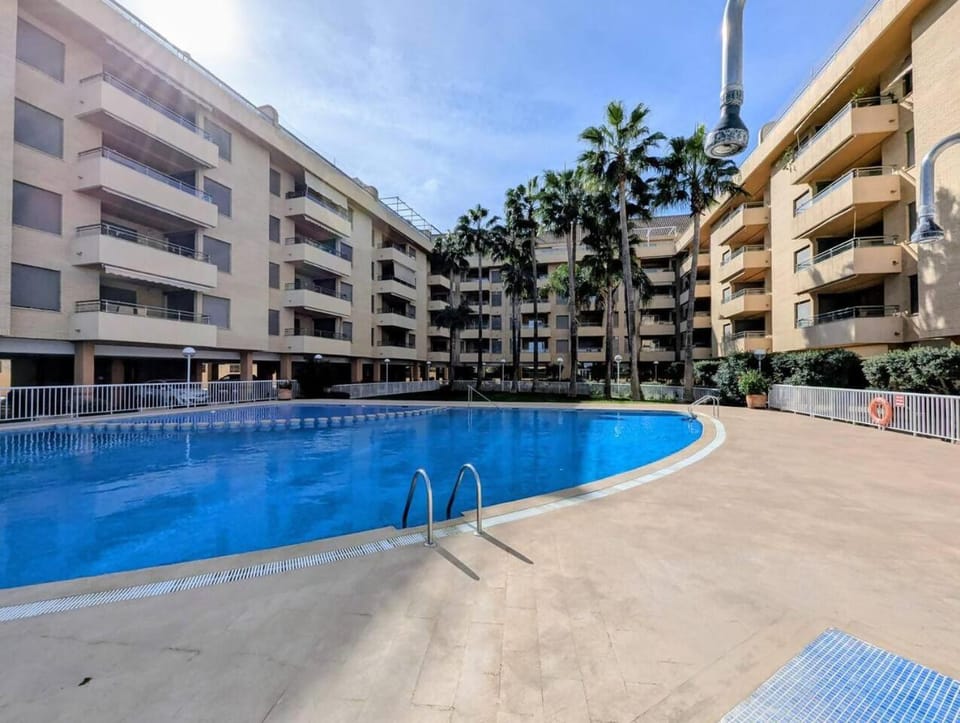 Frente a la playa, Puerto Marino by Edeal Homes Apartment in Dénia