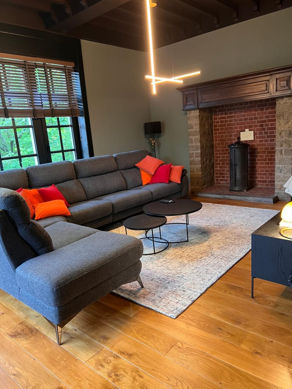 Living room, Seating area