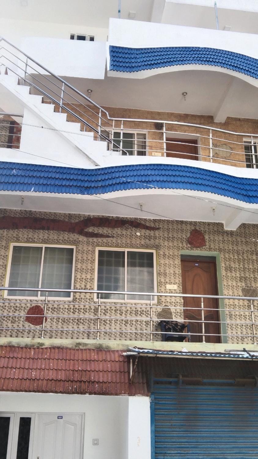 Rainbow Guest House Bed and Breakfast in Tamil Nadu