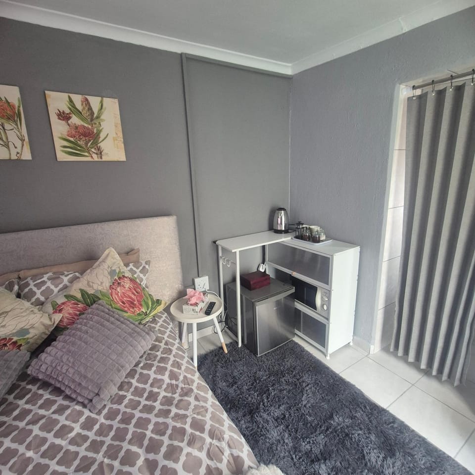 White Lilly Bed and Breakfast in Cape Town