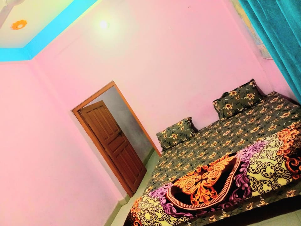Bed, Photo of the whole room