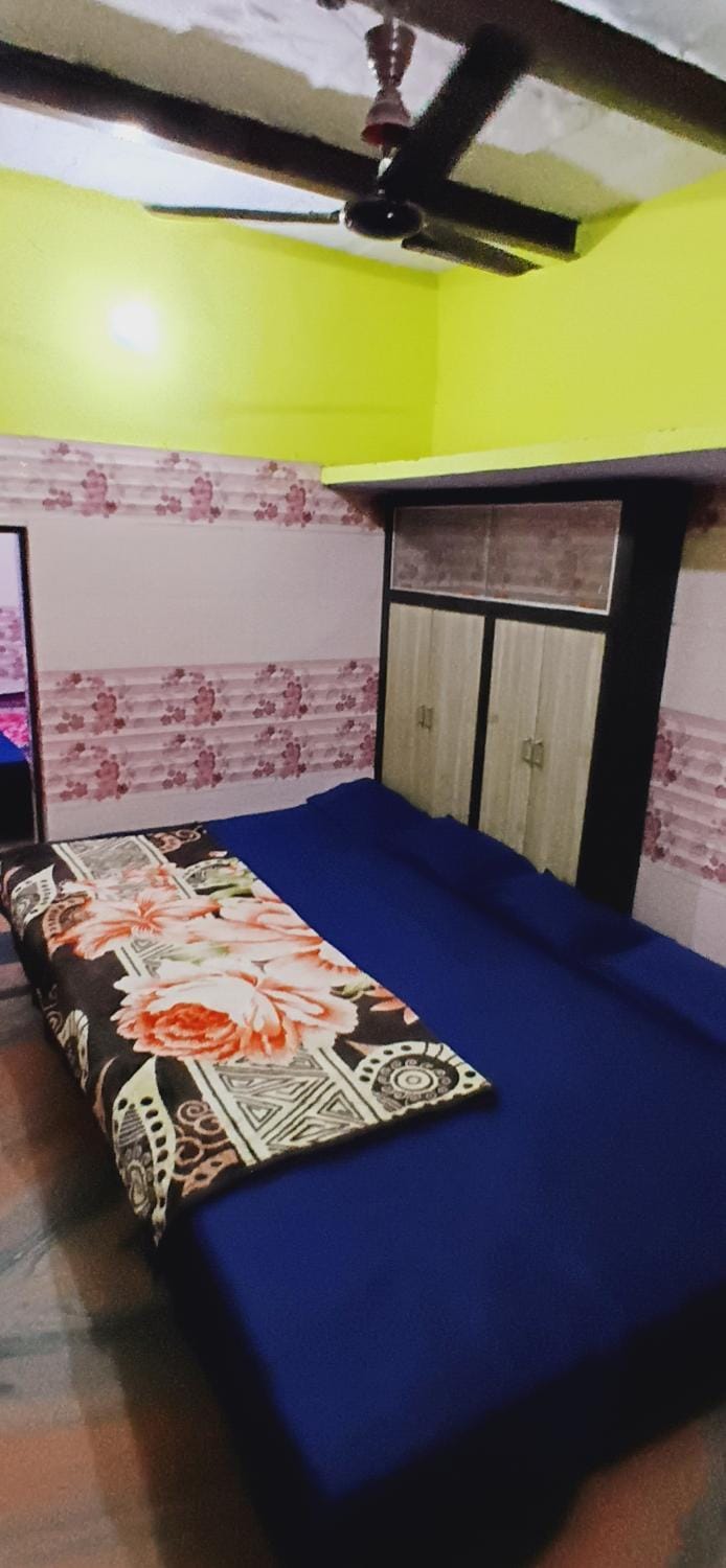 Kashi Balaji Andhra Aashram Hotel in Varanasi