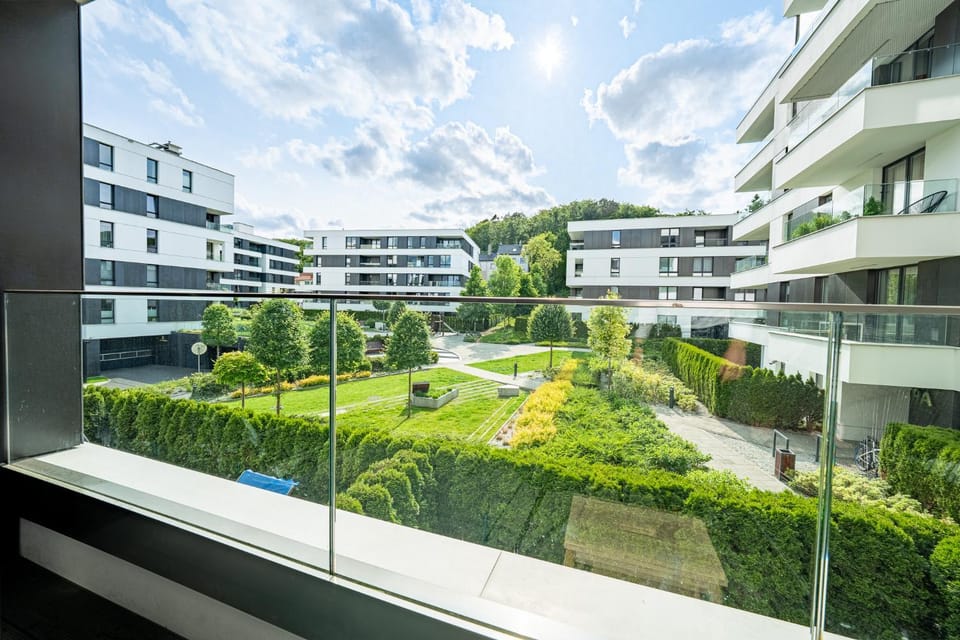 Property building, Day, Natural landscape, Garden, Garden view