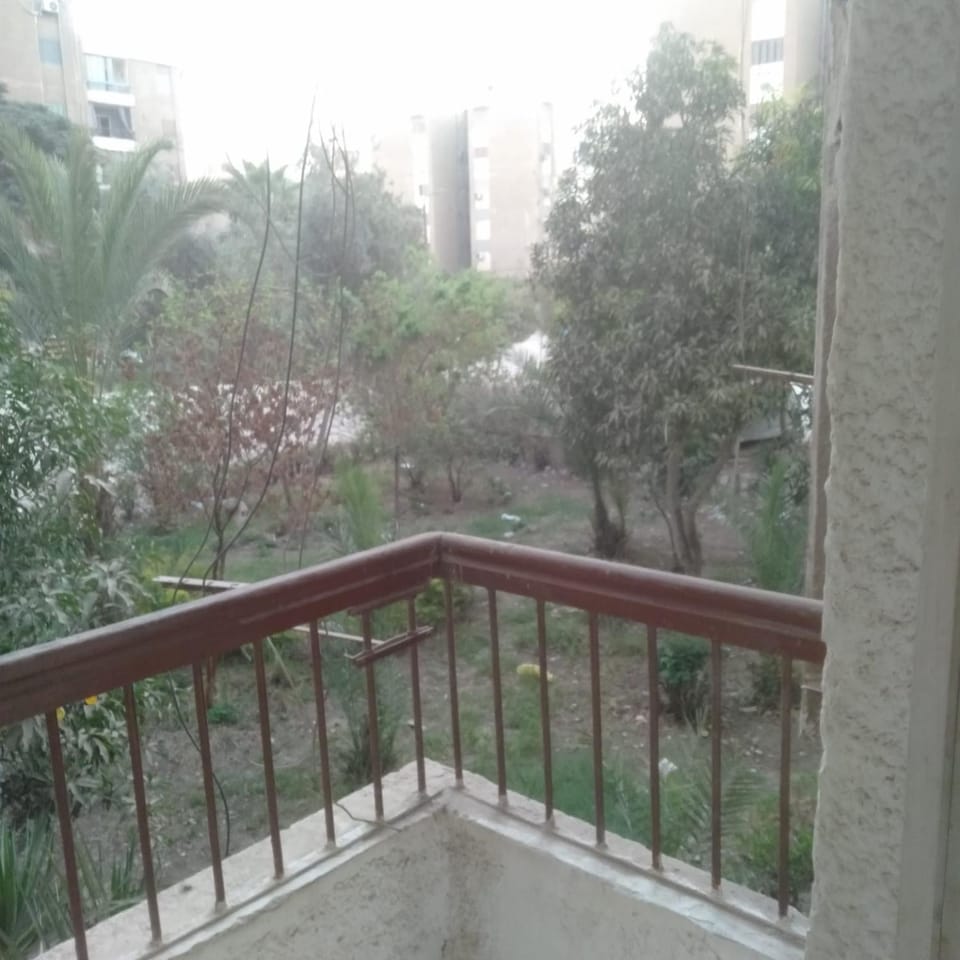 Two-room apartment for rent in Zahraa Al-Dhubat, first floor Apartment in New Cairo City