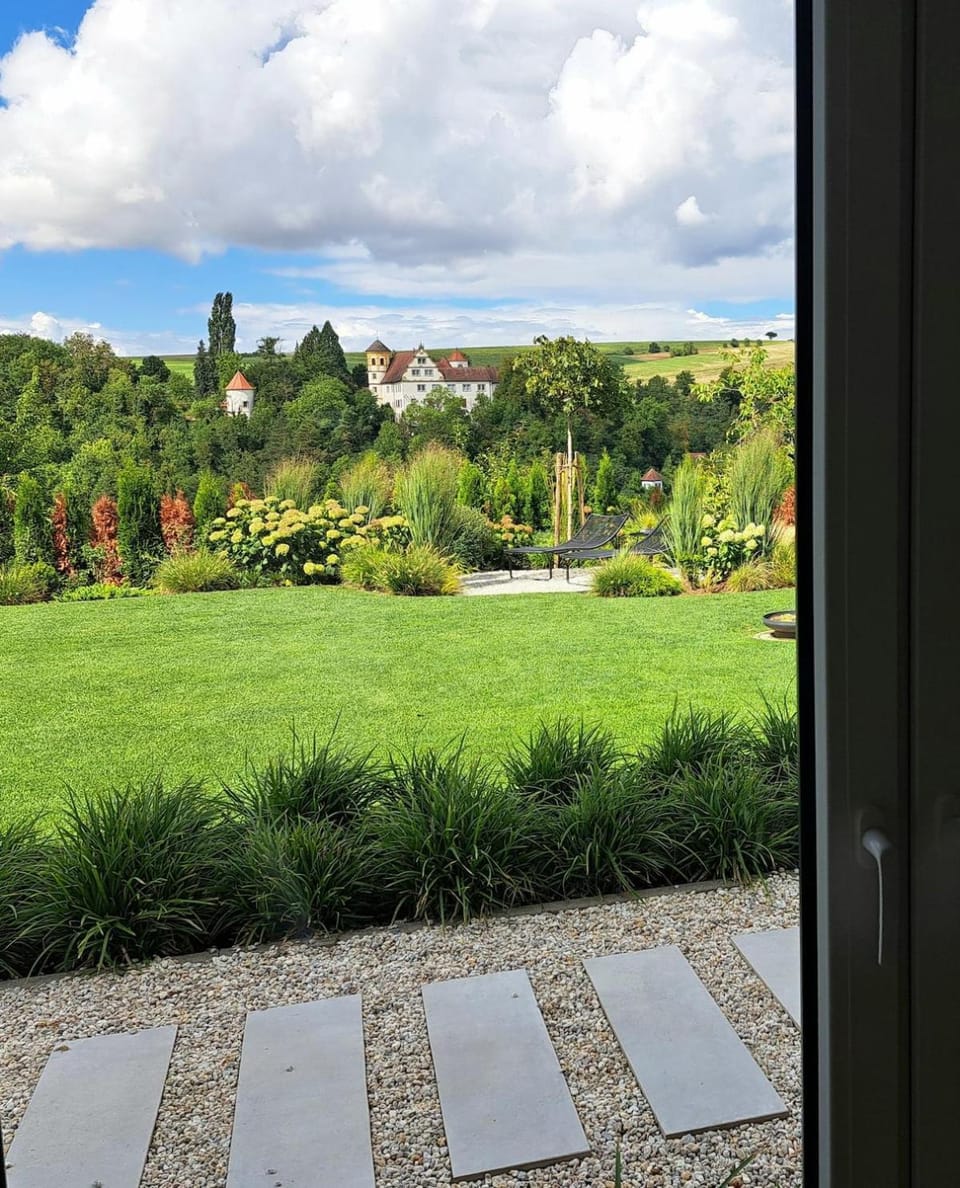 Nearby landmark, Natural landscape, Garden view