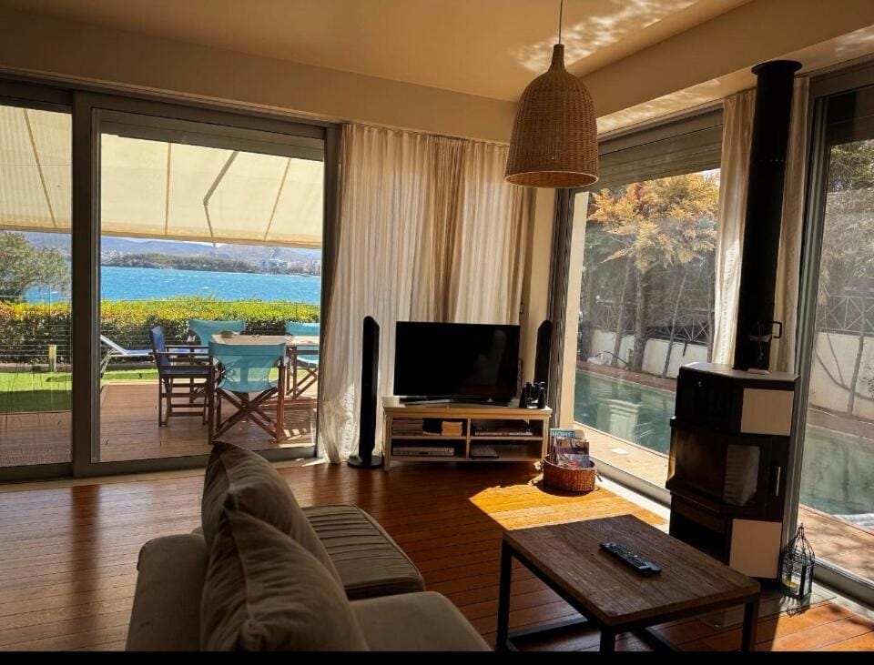 My Seaview 87 - ground floor apartment with private pool House in Euboea