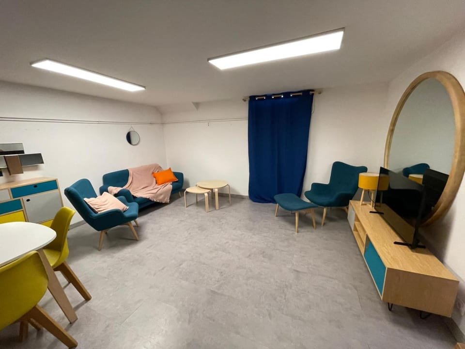 Underground appart Apartment in Rezé