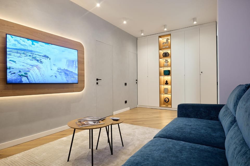 CHANTTAL Luxury - ACADEMY Apartment in Bucharest