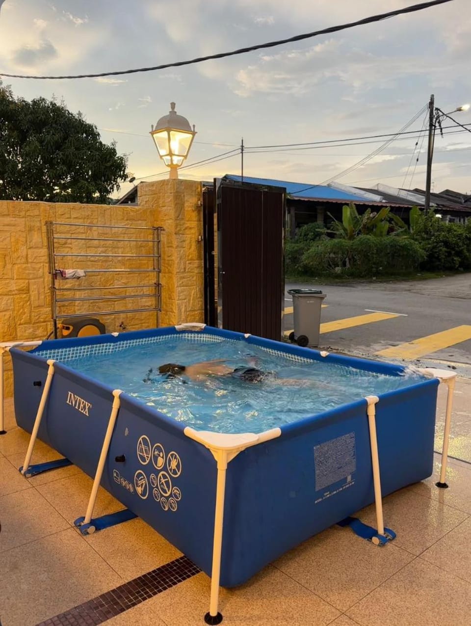 Swimming pool