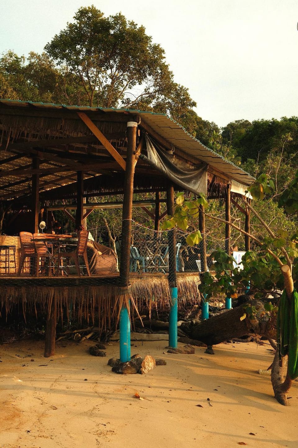 Restaurant/places to eat, Lounge or bar