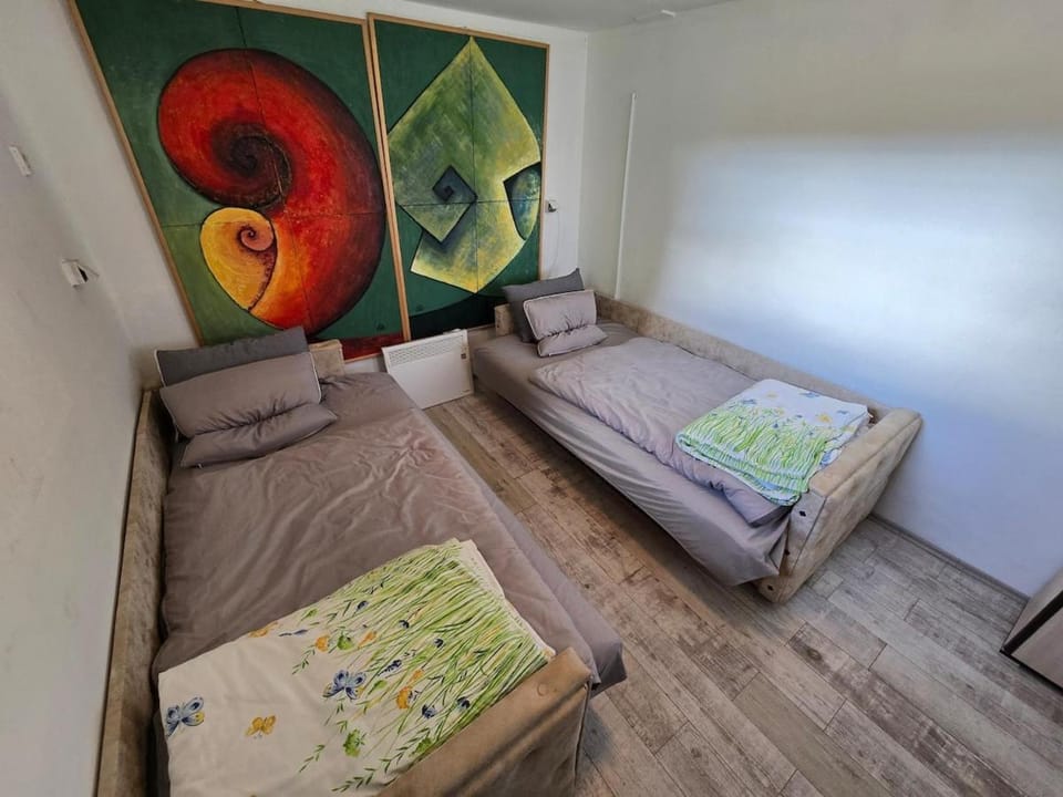 RentiGo Vikendica 11 11 Cardak with Pool BBQ and Nature View House in Novi Sad