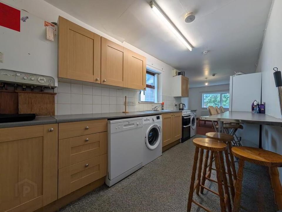Private Room in Eglantine Avenue in Central Belfast Bed and Breakfast in Belfast