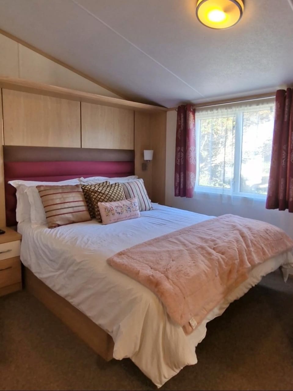 Rainbow lodge, Green Lawns, Selsey House in Selsey