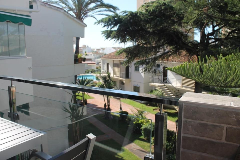 Bonito Apartamento ubicado en La Carihuela Apartment in Torremolinos