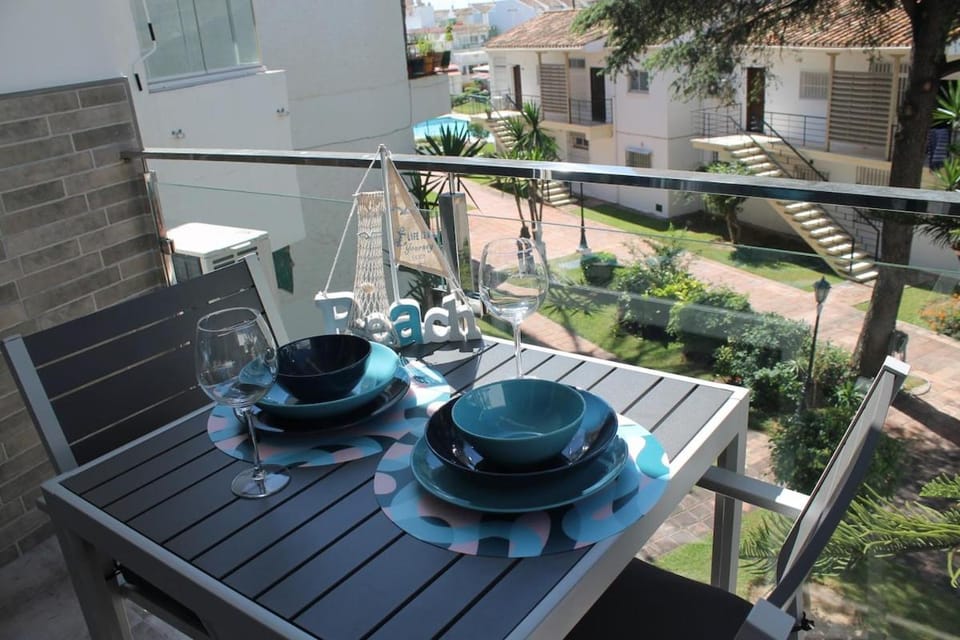 Bonito Apartamento ubicado en La Carihuela Apartment in Torremolinos