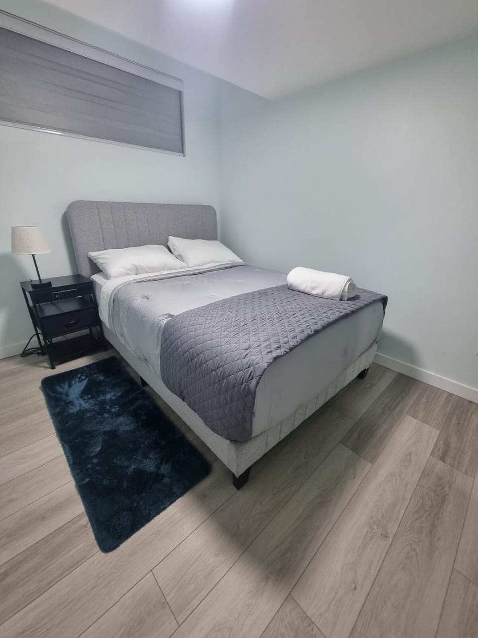 Bedroom, towels