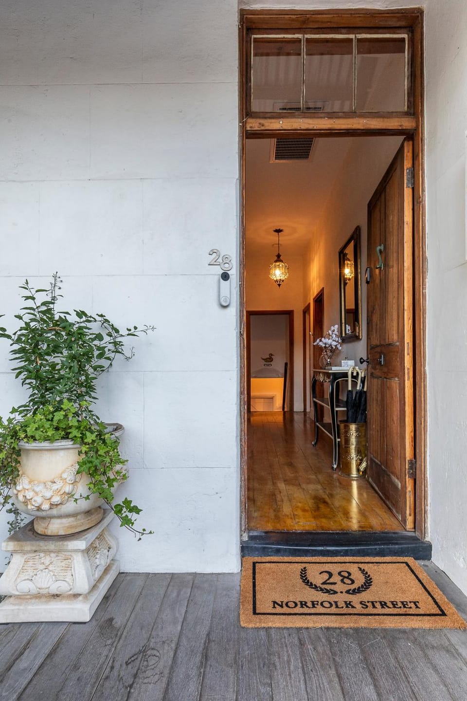 Facade/entrance