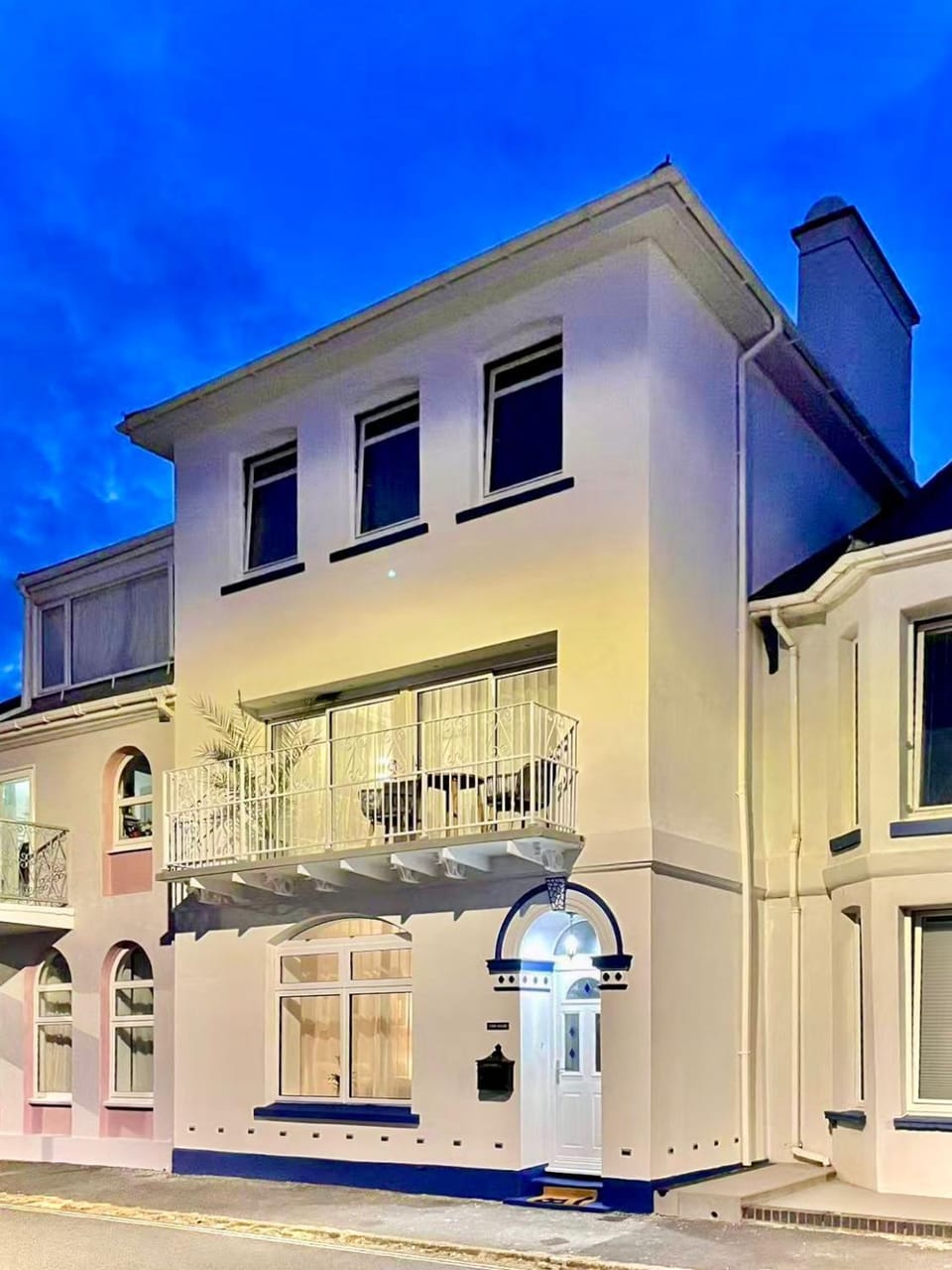 Property building, Night