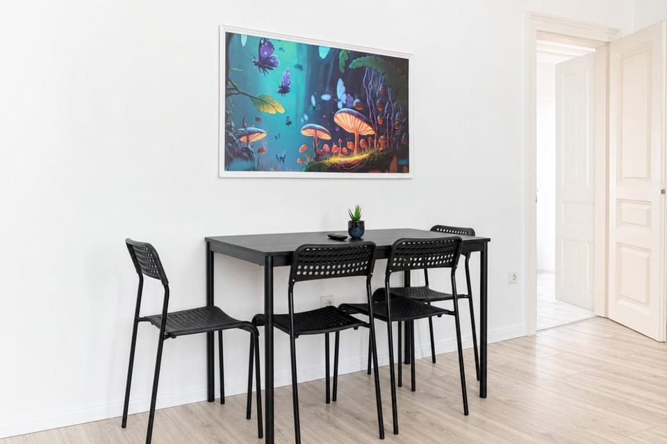 Living room, Seating area, Dining area
