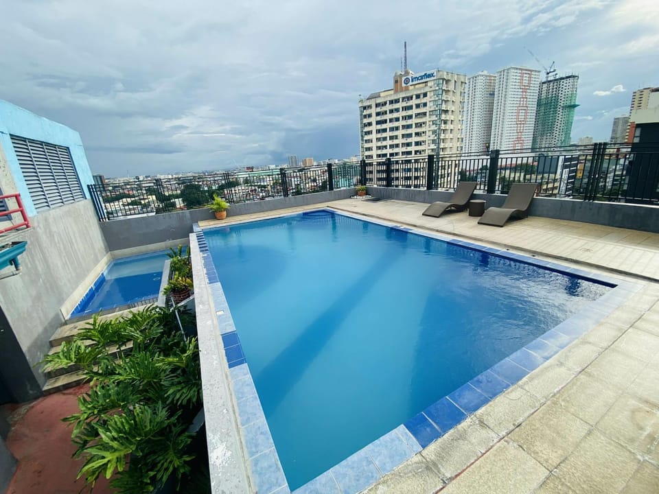 Affordable makati 908 deluxe Apartment in Pasay