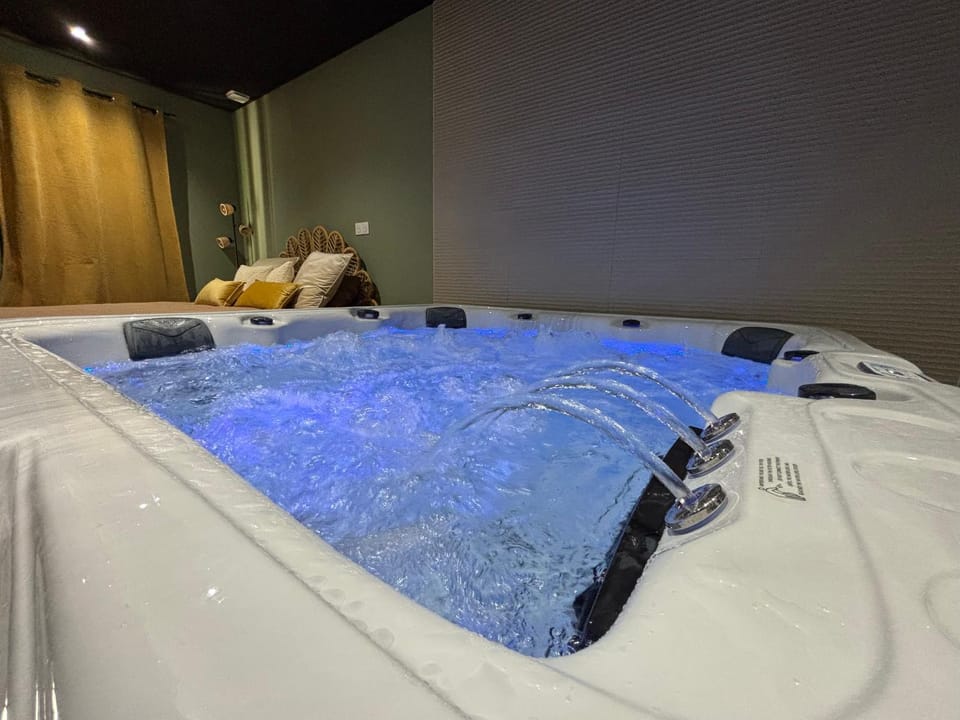 Hot Tub