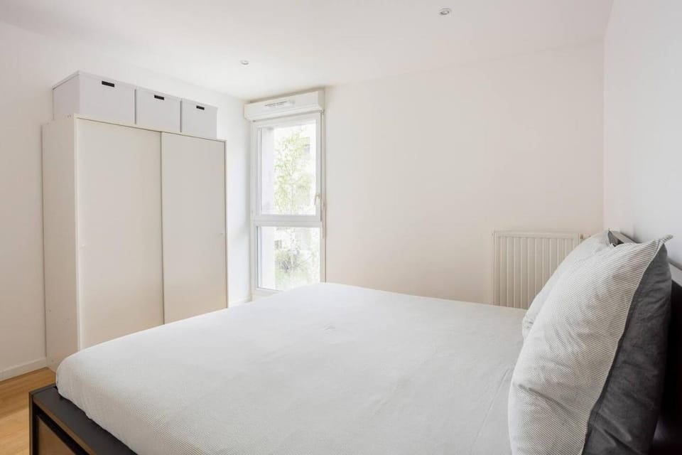 large appartment 2 parking spaces 5mn paris Apartment in Aubervilliers