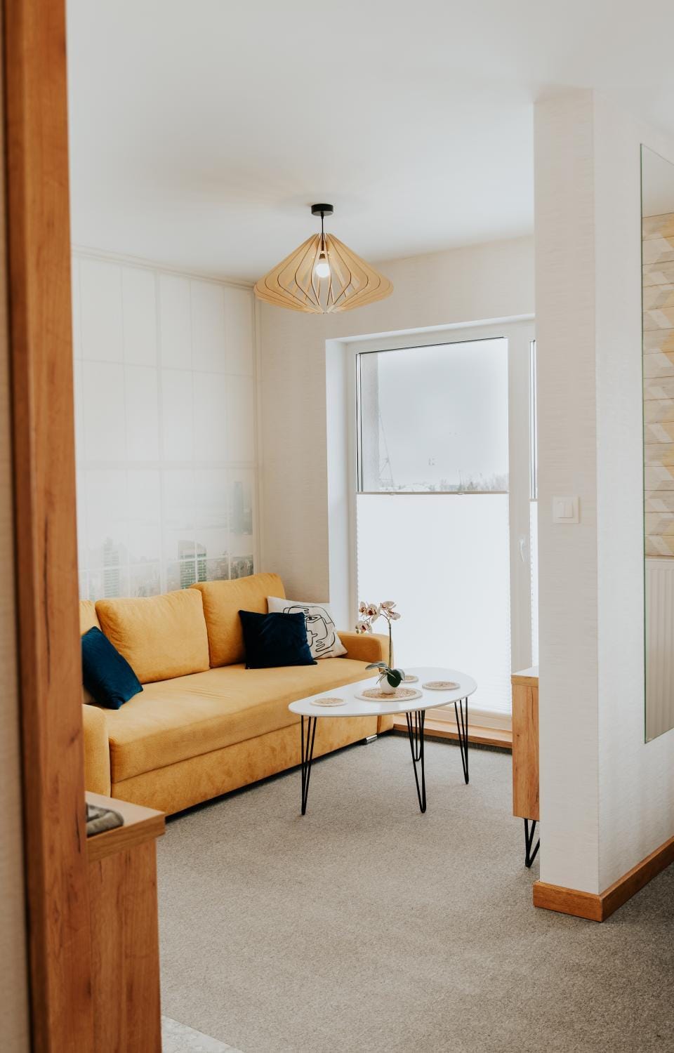 Bed, Living room, Photo of the whole room, Seating area, Bedroom