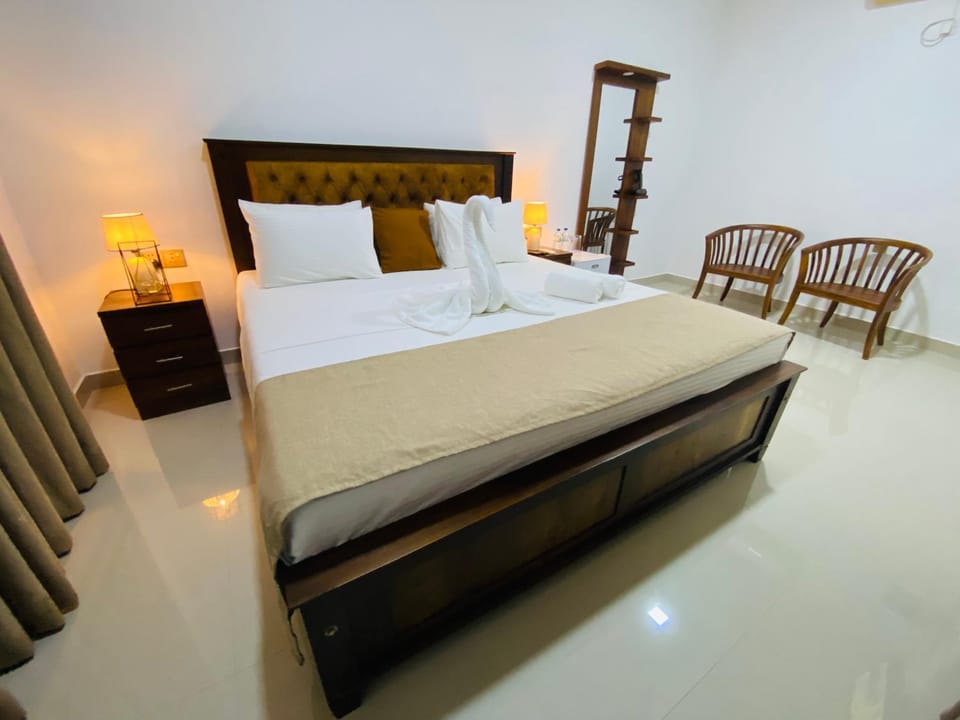 lunar mirissa Villa in Kamburugamuwa