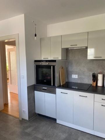 ruhiges Appartement im Grünen - schnell zur Messe Apartment in Nuremberg