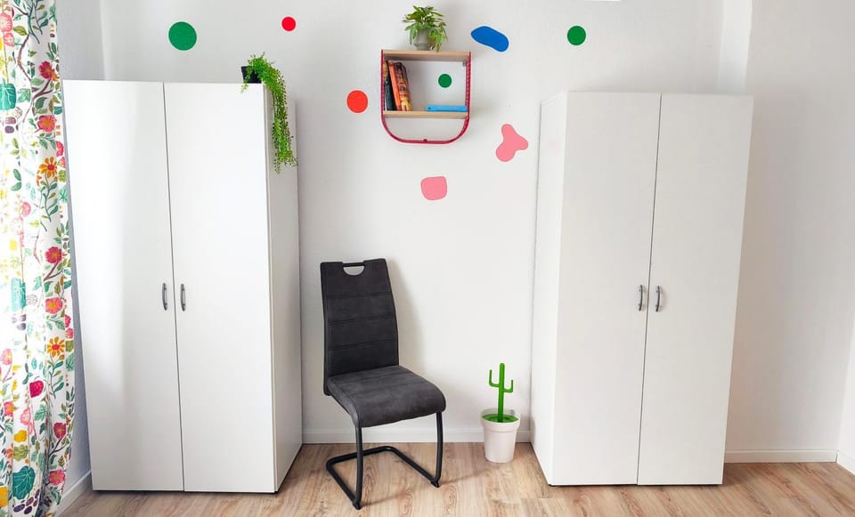 Bedroom, wardrobe