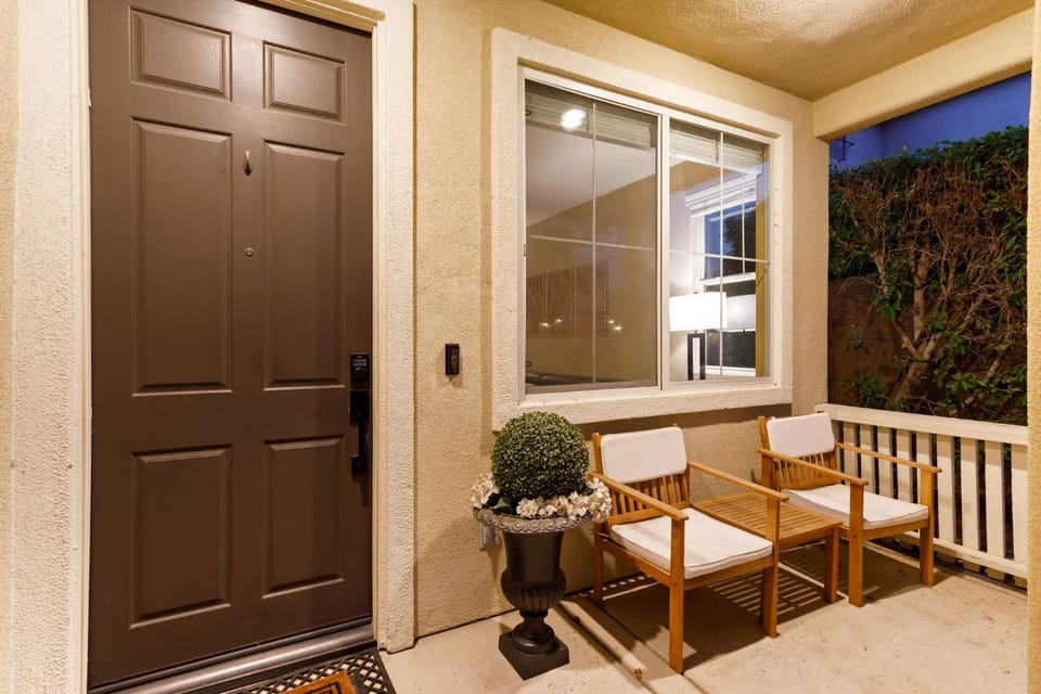 Walk to the Festivals - Private Pool & Spa House in La Quinta
