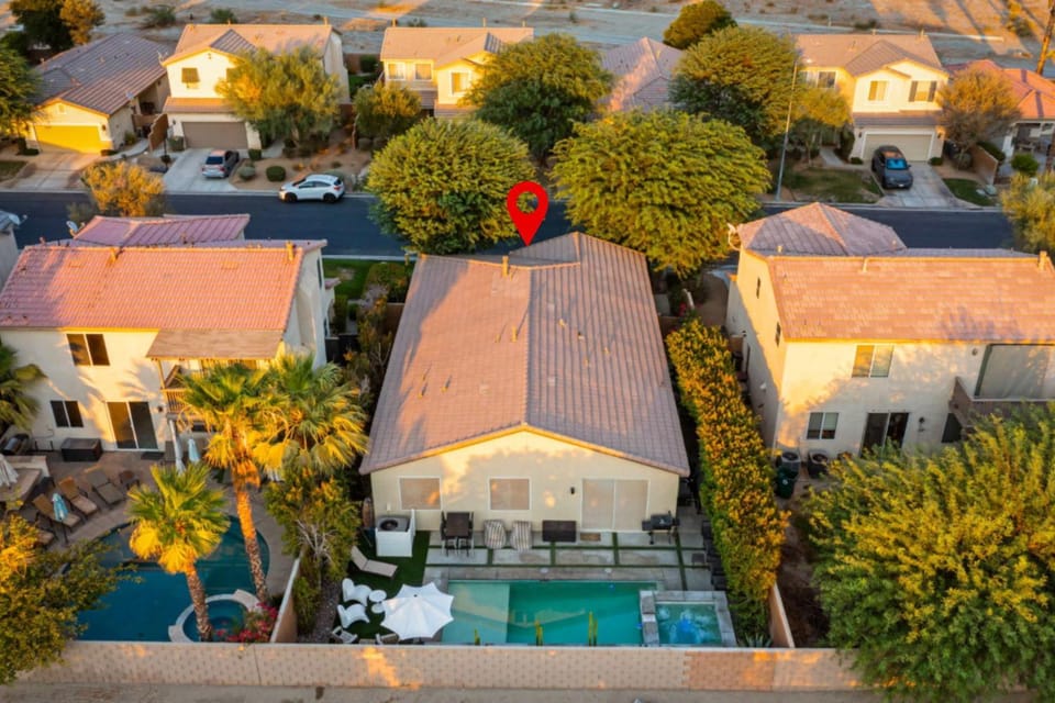 Walk to the Festivals - Private Pool & Spa House in La Quinta